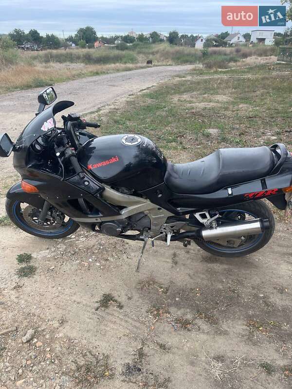 Мотоцикл Спорт-туризм Kawasaki ZZR 400 1999 в Иваново