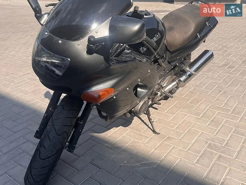 Kawasaki ZZR 400 2004