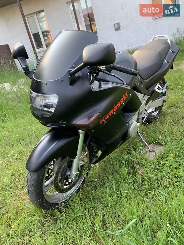 Мотоцикл Спорт-туризм Kawasaki ZZR 2000 в Броварах фото 3 Мотоцикл Спорт-туризм Kawasaki ZZR 2000 в Броварах