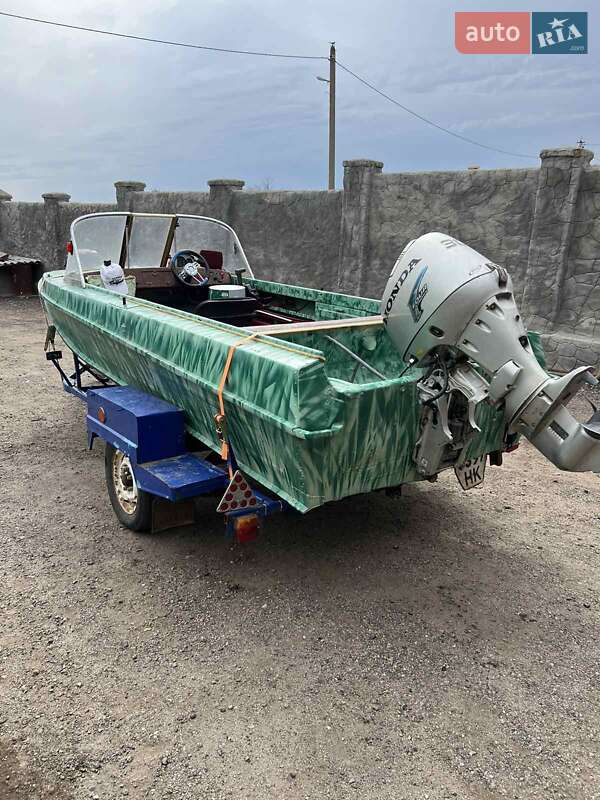 Човен Казанка 5М3 1989 в Миколаєві