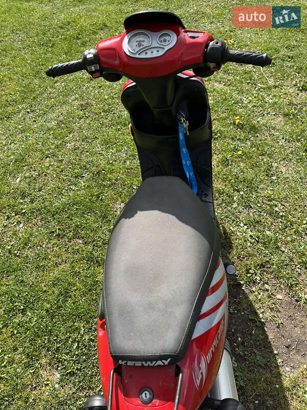 Мопеды Keeway Hurricane 2004 в Ланчине