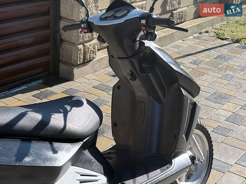 Мопеды Keeway Matrix 2007 в Остроге