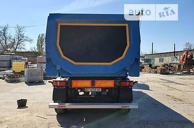 Самосвал полуприцеп Kempf SK 2009 в Геническе