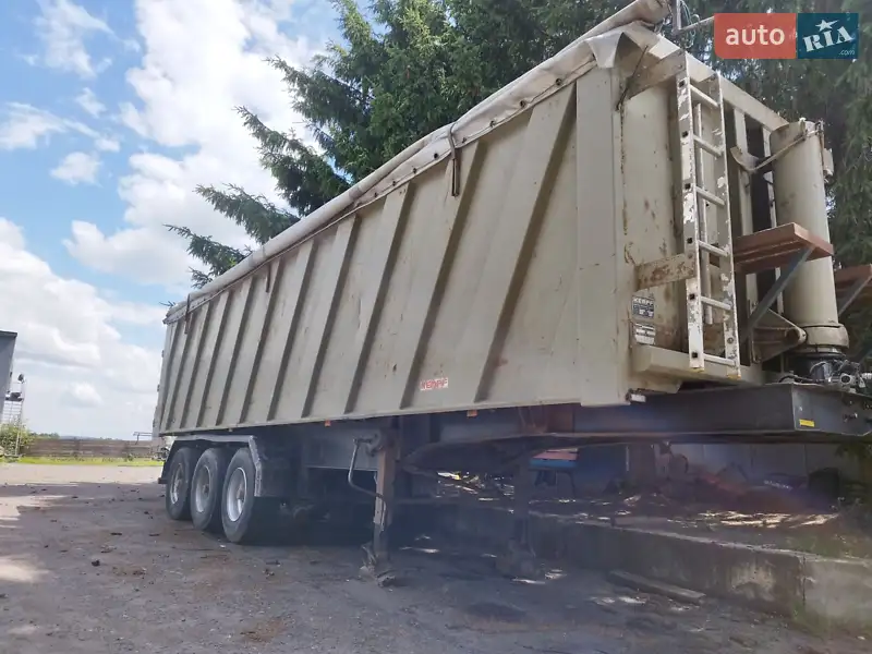 Самоскид напівпричіп Kempf SK 1998 в 