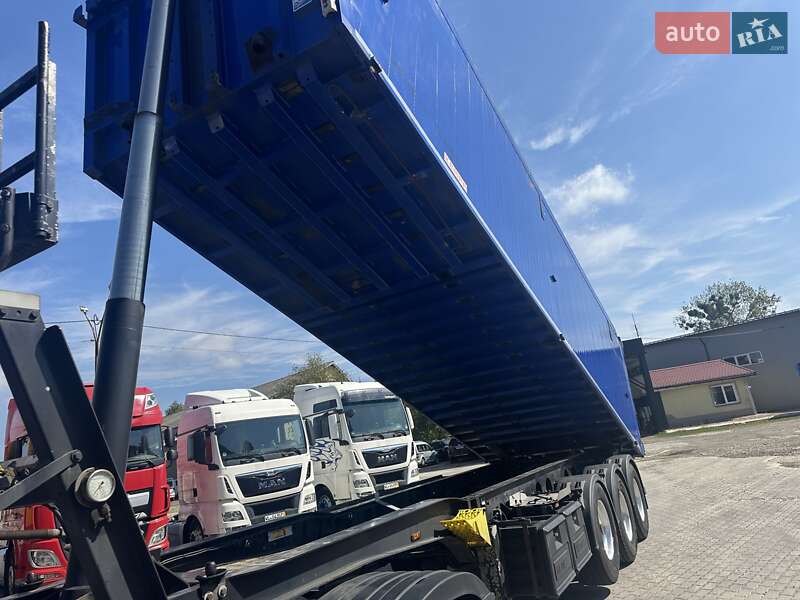 Самосвал полуприцеп Kempf SKM 2017 в Калуше