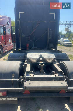 Тягач Kenworth T2000 2001 в 