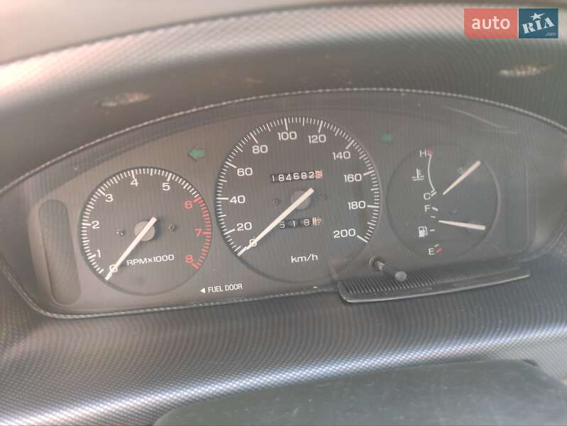 Седан Kia Avella 1997 в Краматорске