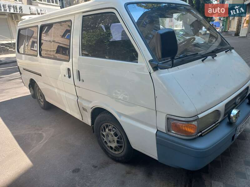 Kia Besta 1998