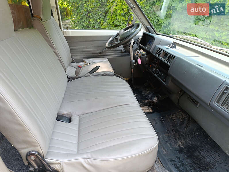 Минивэн Kia Besta 1998 в Киеве