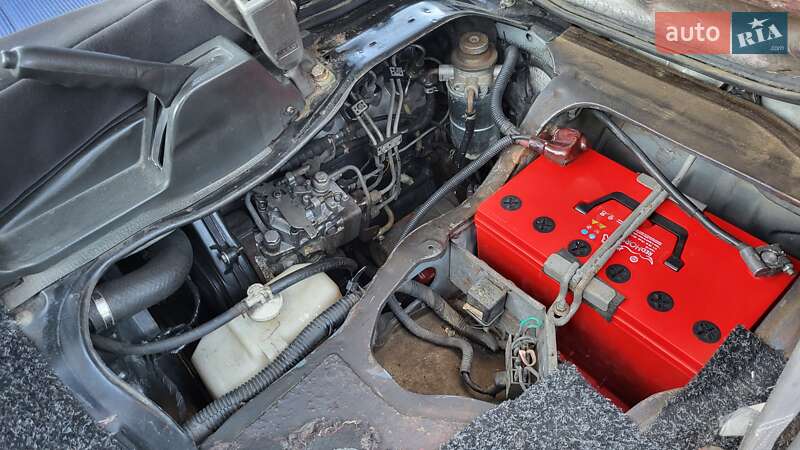 Мінівен Kia Besta 1998 в Києві