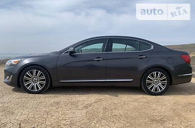 Седан Kia Cadenza 2013 в Одессе