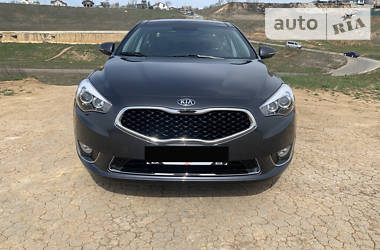 Kia Cadenza 2013