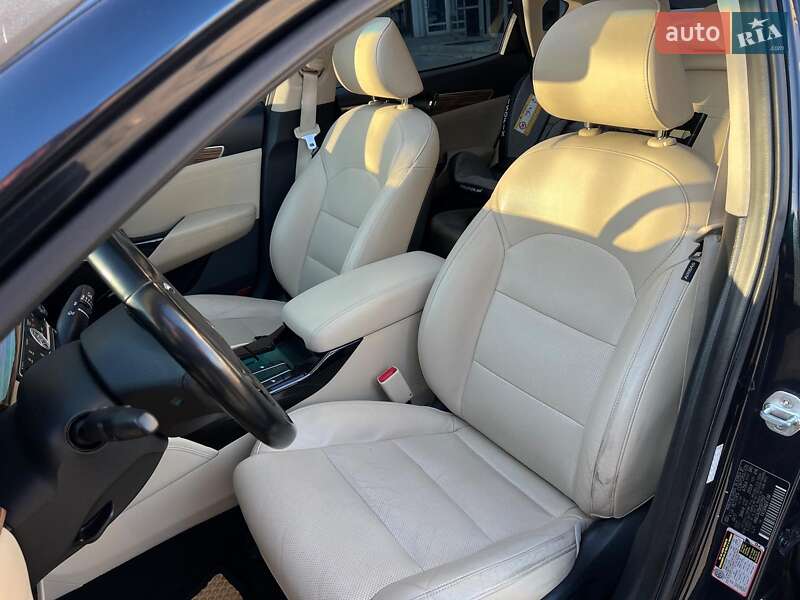 Седан Kia Cadenza 2017 в Харькове