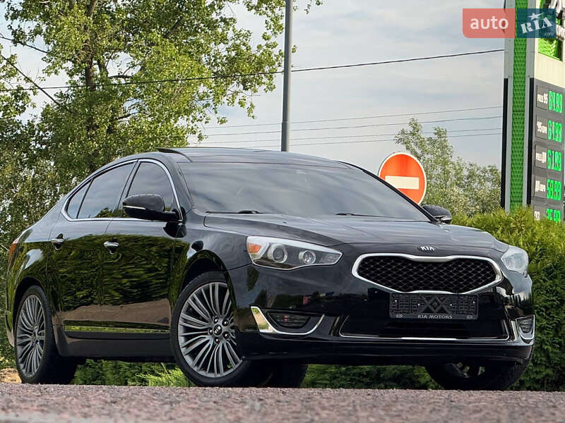 Седан Kia Cadenza 2013 в Дрогобыче