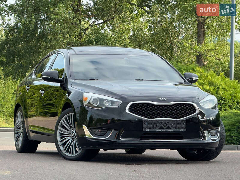 Седан Kia Cadenza 2013 в Дрогобыче