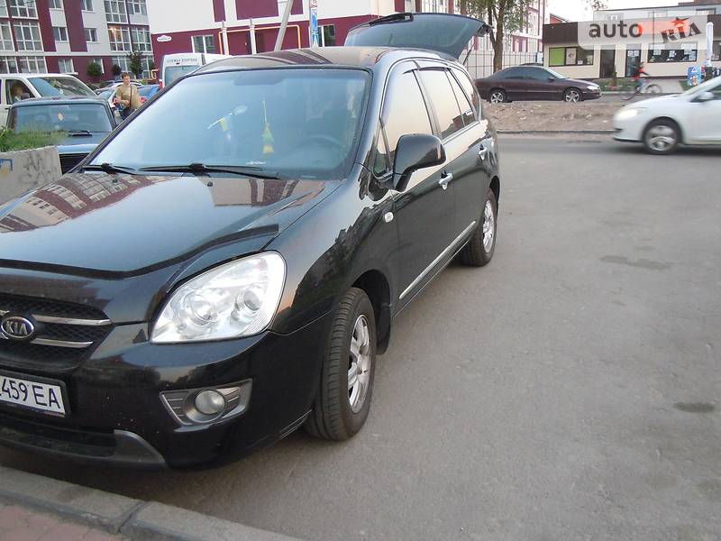 Минивэн Kia Carens 2007 в Киеве