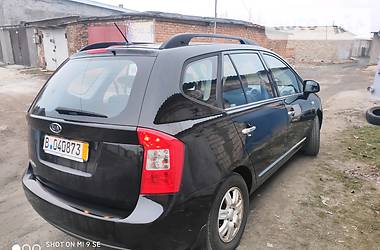 Универсал Kia Carens 2009 в Херсоне