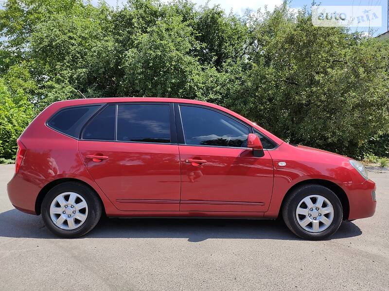 Мінівен Kia Carens 2008 в Козятині