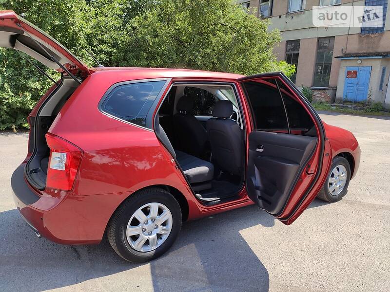Мінівен Kia Carens 2008 в Козятині