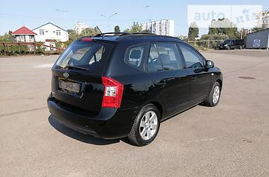 Минивэн Kia Carens 2008 в Киеве