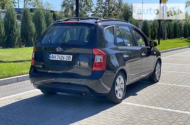 Універсал Kia Carens 2008 в Києві