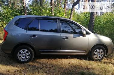 Минивэн Kia Carens 2008 в Киеве