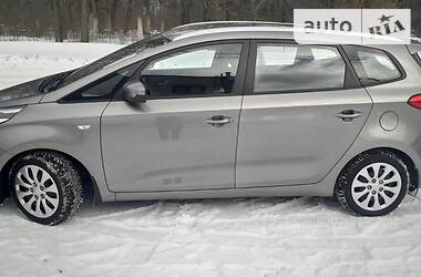 Универсал Kia Carens 2013 в Жашкове