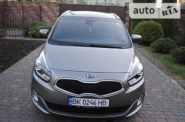 Минивэн Kia Carens 2015 в Здолбунове