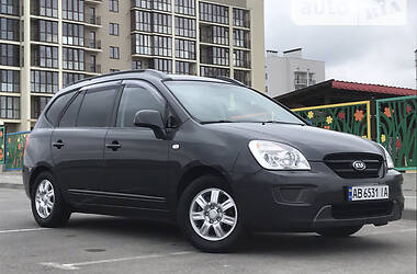 Минивэн Kia Carens 2007 в Киеве