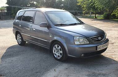 Минивэн Kia Carens 2003 в Никополе