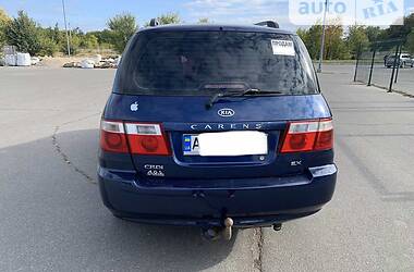 Универсал Kia Carens 2004 в Днепре