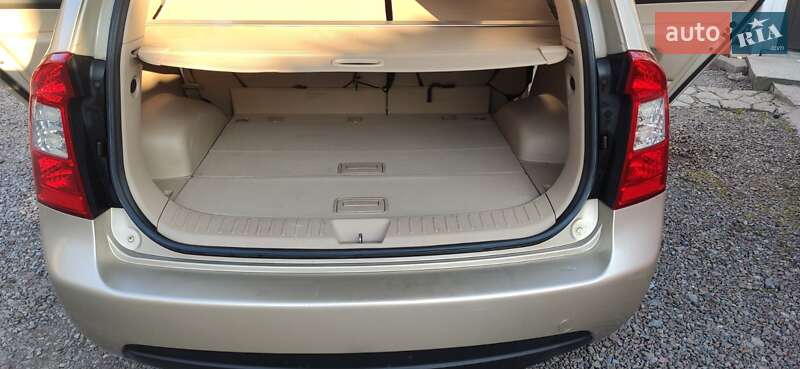 Минивэн Kia Carens 2008 в Броварах