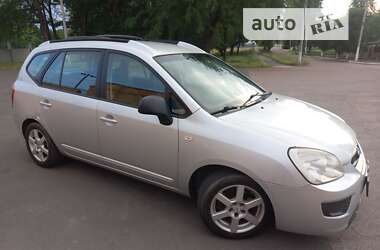 Минивэн Kia Carens 2006 в 