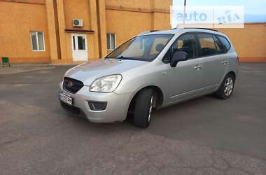 Минивэн Kia Carens 2006 в 