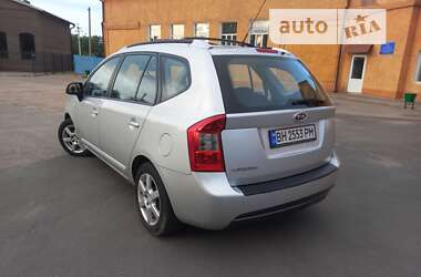 Минивэн Kia Carens 2006 в 