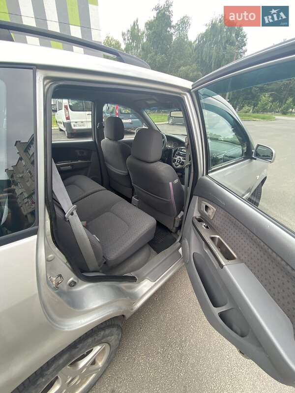 Минивэн Kia Carens 2003 в Новояворовске фото 15 Минивэн Kia Carens 2003 в Новояворовске