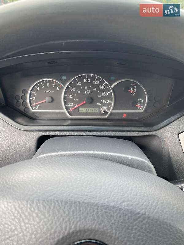 Минивэн Kia Carens 2003 в Новояворовске фото 24 Минивэн Kia Carens 2003 в Новояворовске