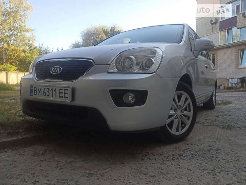 Kia Carens 2011