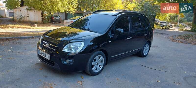 Минивэн Kia Carens 2006 в Днепре