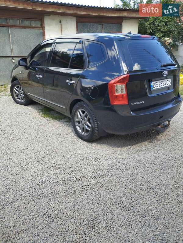 Мінівен Kia Carens 2008 в Кропивницькому