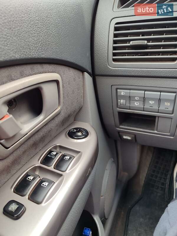 Мінівен Kia Carens 2002 в Чорноморську