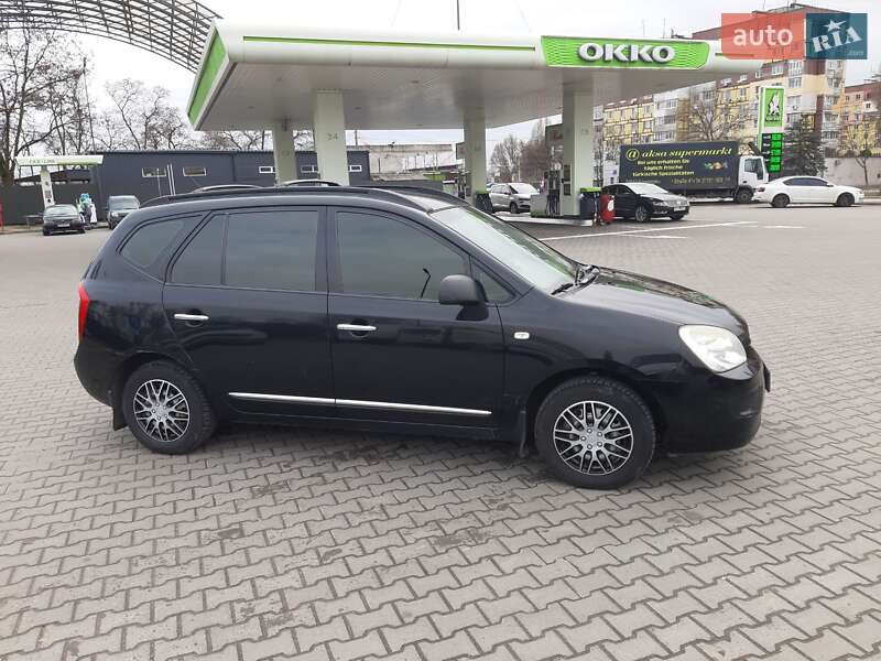 Минивэн Kia Carens 2007 в Днепре