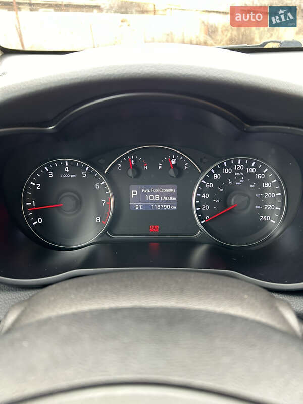 Мікровен Kia Carens 2015 в Одесі фото 9 Мікровен Kia Carens 2015 в Одесі