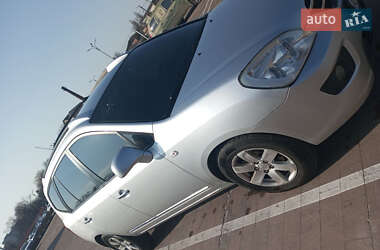 Мінівен Kia Carens 2007 в Житомирі