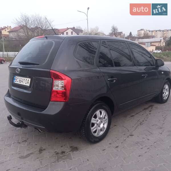 Минивэн Kia Carens 2007 в Львове