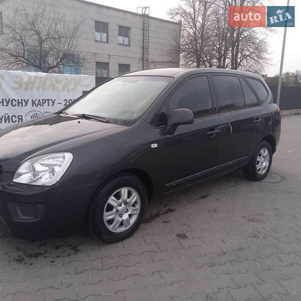 Минивэн Kia Carens 2007 в Львове