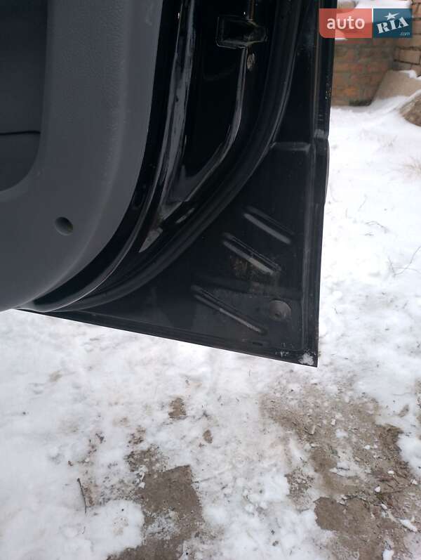 Мінівен Kia Carens 2006 в Полтаві фото 16 Мінівен Kia Carens 2006 в Полтаві