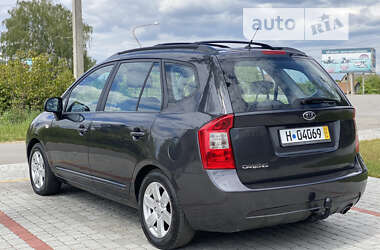 Минивэн Kia Carens 2008 в Староконстантинове