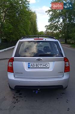 Минивэн Kia Carens 2008 в Виннице