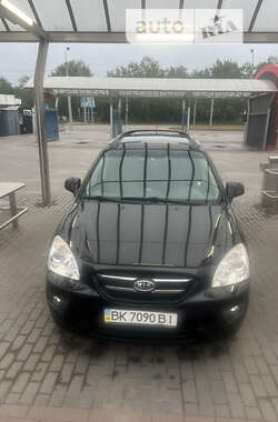 Минивэн Kia Carens 2008 в Ровно